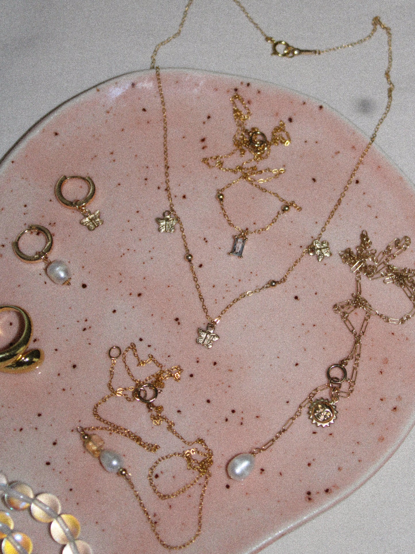 PEARL HOOPS