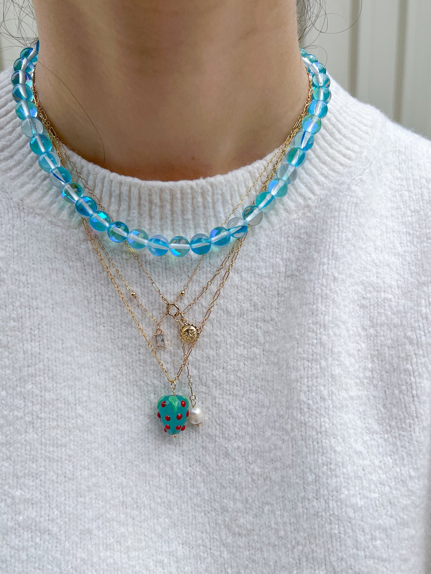 THE STRAWBERRY NECKLACE - TEAL