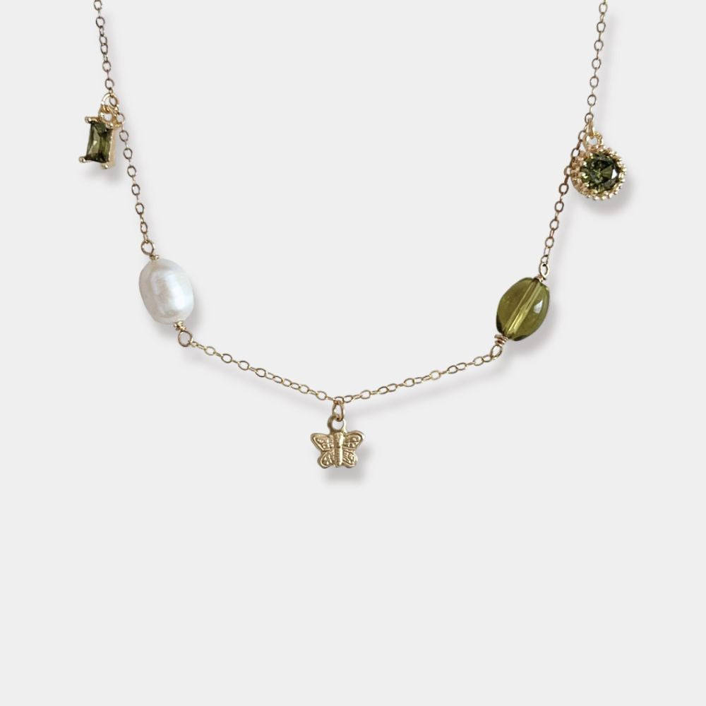 HELIA CHARM NECKLACE