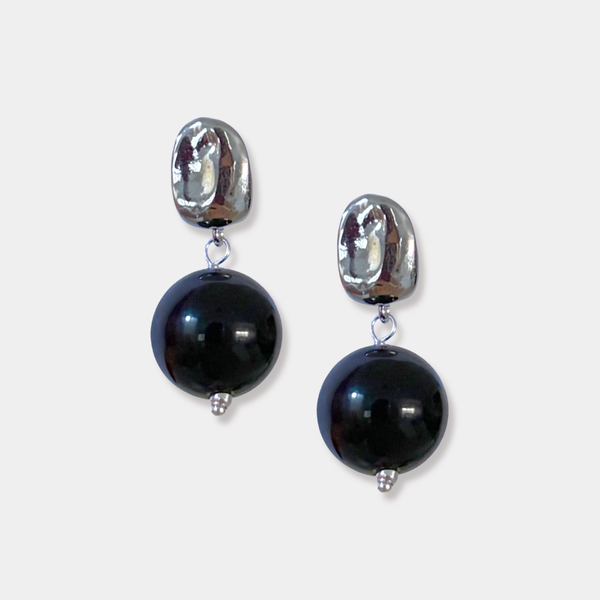 ONYX GIRL EARRINGS