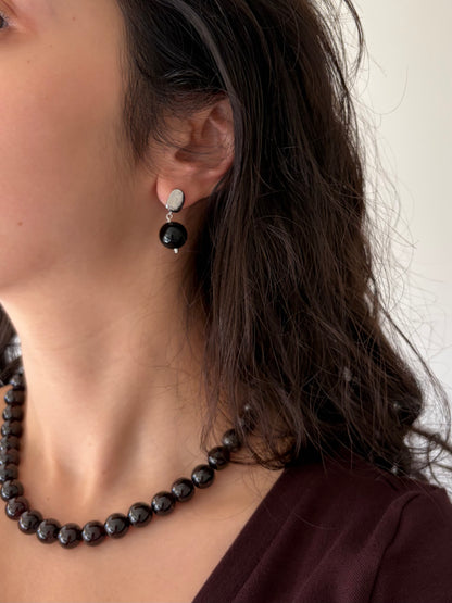 ONYX GIRL EARRINGS